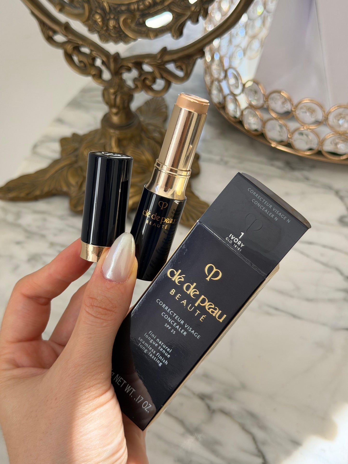 CLE DE PEAU Beauté
Corrective Concealer For Seamless Coverage