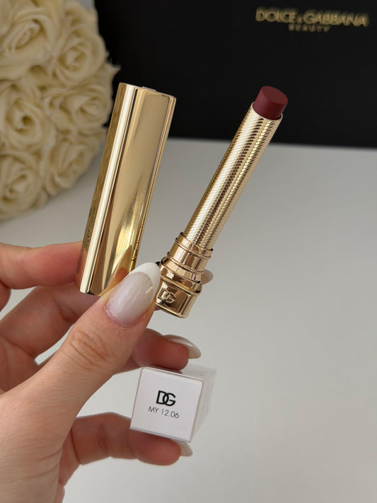 DOLCE&GABBANA My Sculpt Satin
Lasting Color & Hydration Lipstick Stylo - MY 12.06