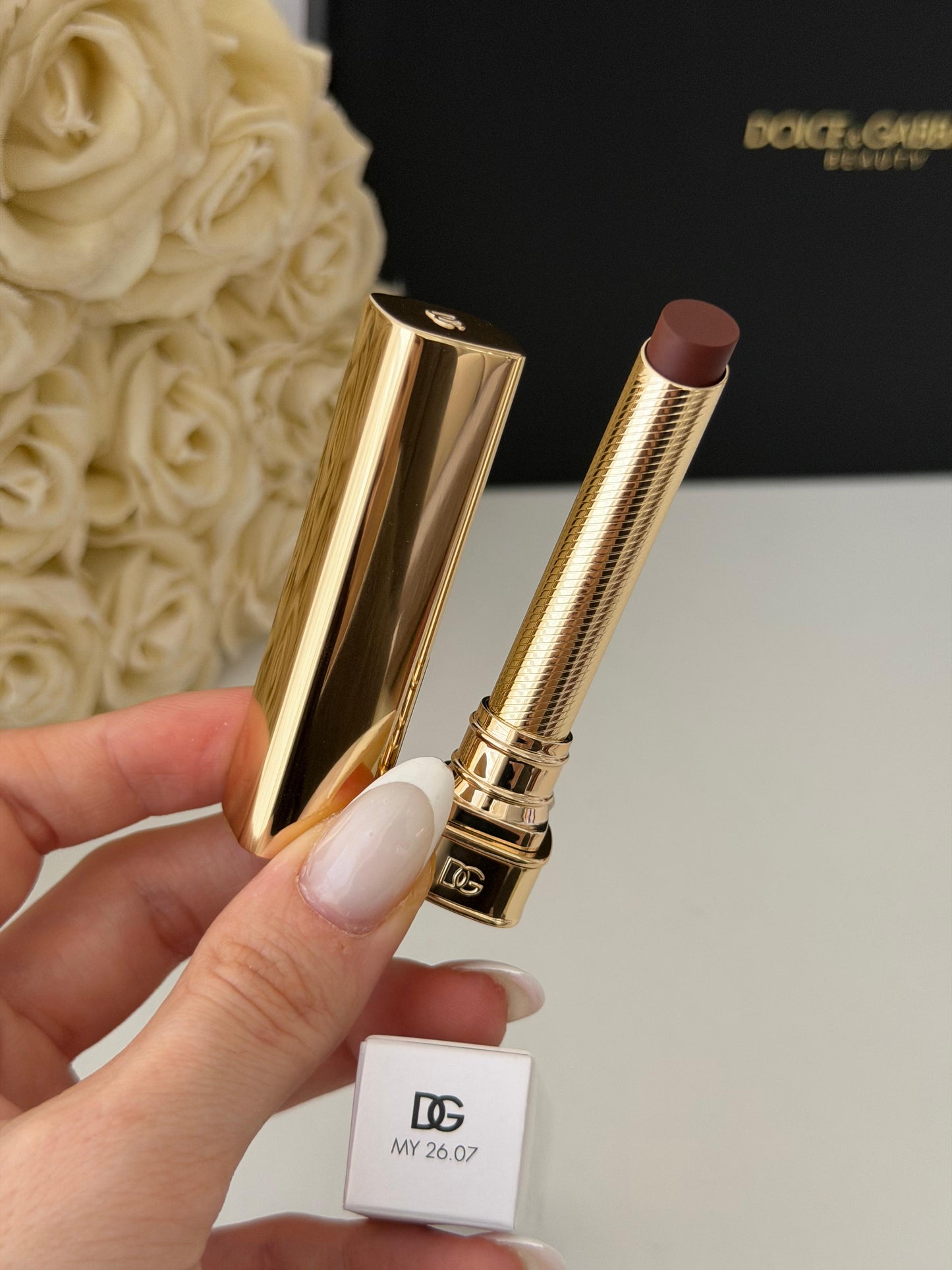 DOLCE&GABBANA My Sculpt Satin
Lasting Color & Hydration Lipstick Stylo - MY 26.07