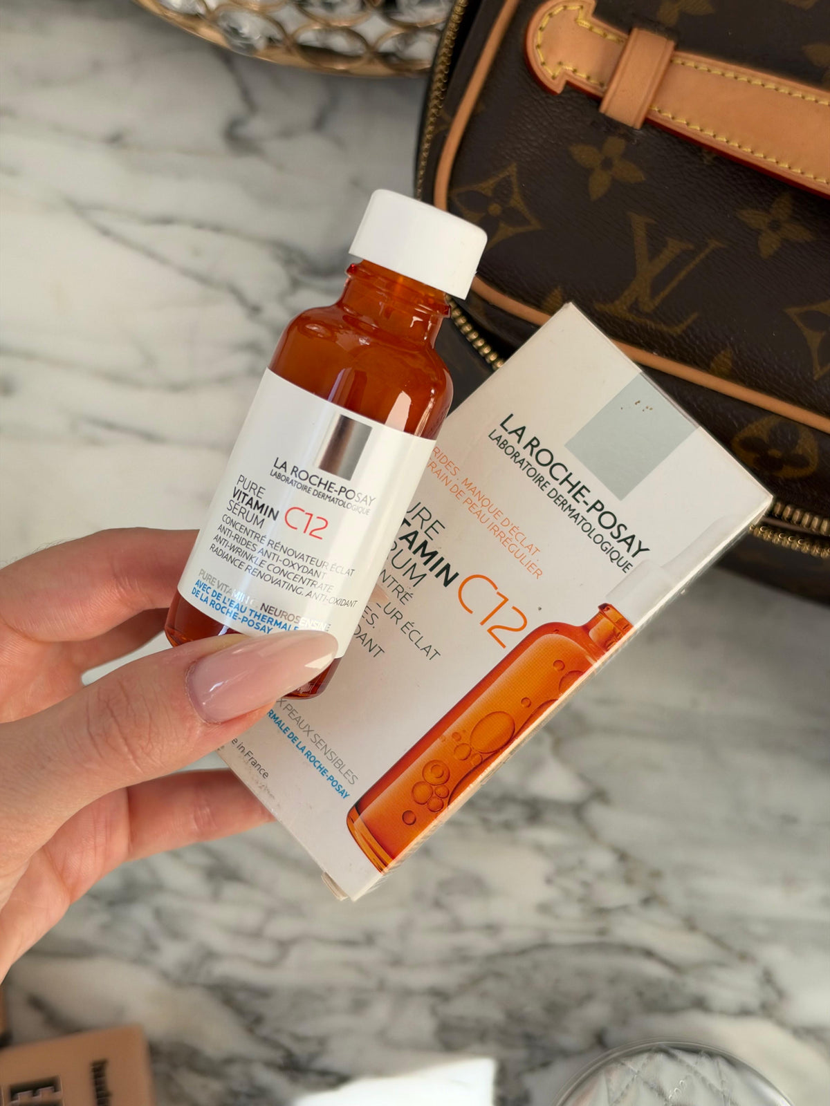 LA ROCHE-POSAY Pure Vitamim C12 Serum
Anti-aging Vitamin C Face And Neck Serum Visibly Reduces Wrinkles