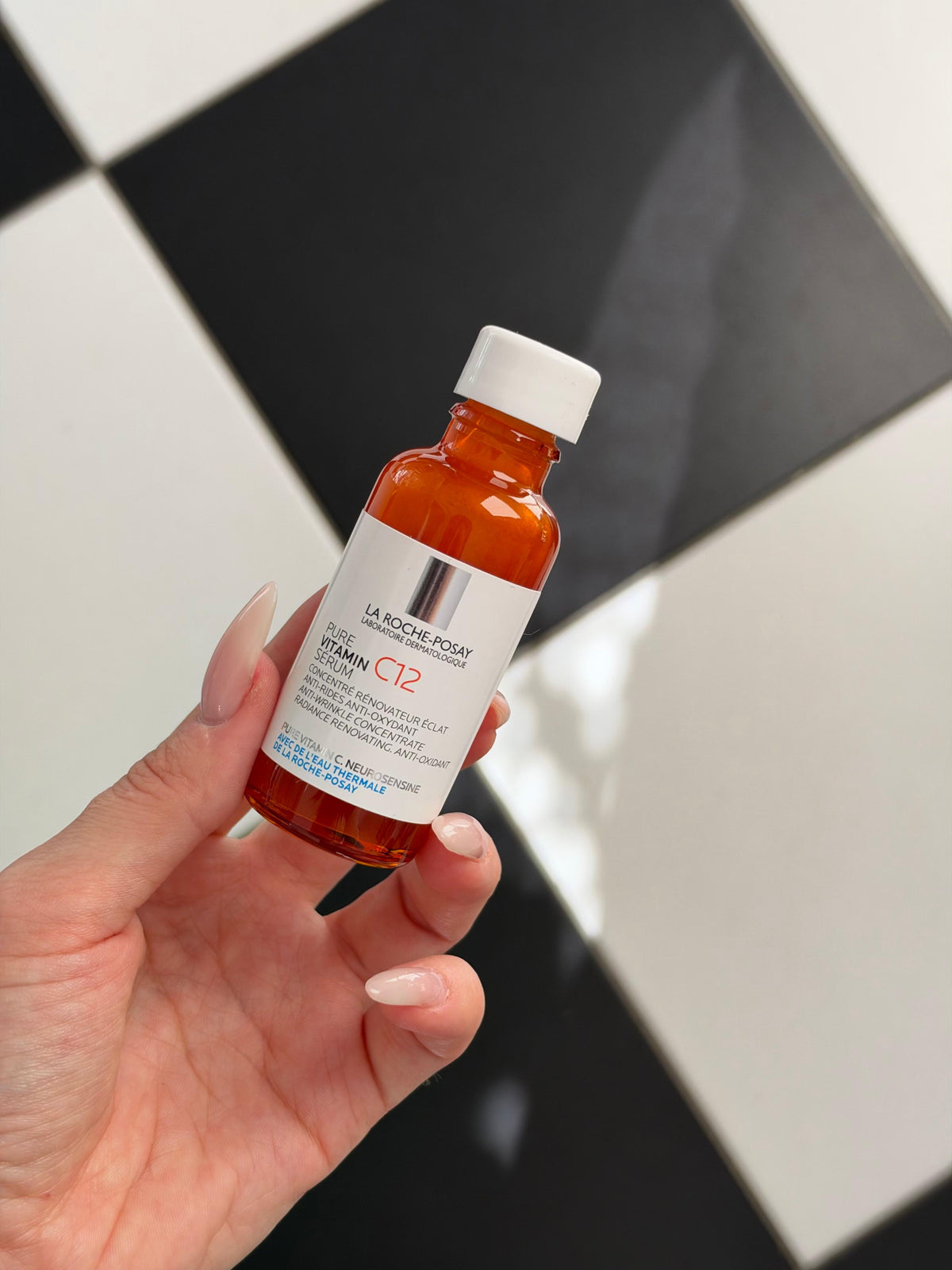 LA ROCHE-POSAY Pure Vitamim C12 Serum
Anti-aging Vitamin C Face And Neck Serum Visibly Reduces Wrinkles