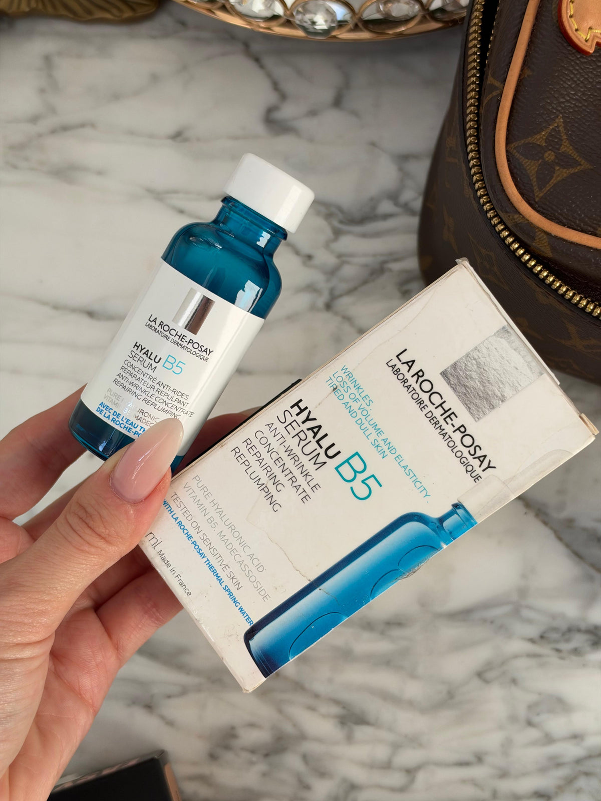 LA ROCHE-POSAY Hyalu B5 Serum
Anti-Wrinkle Concentrate Repairing, Replumping