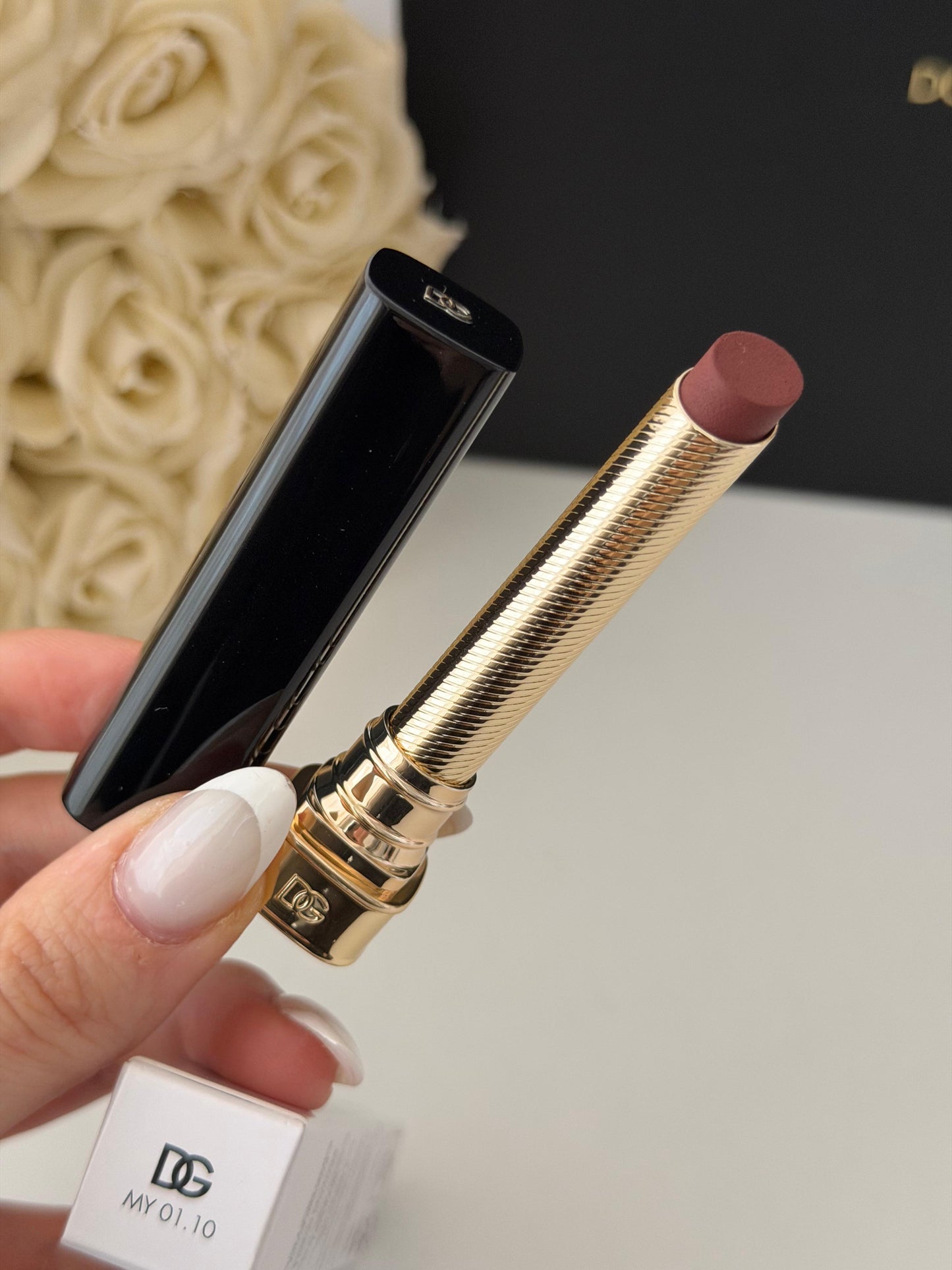 DOLCE&GABBANA My Comfy Matte Lipstick - My 01.10
Instant Rich Color & Hydration Lip Stylo