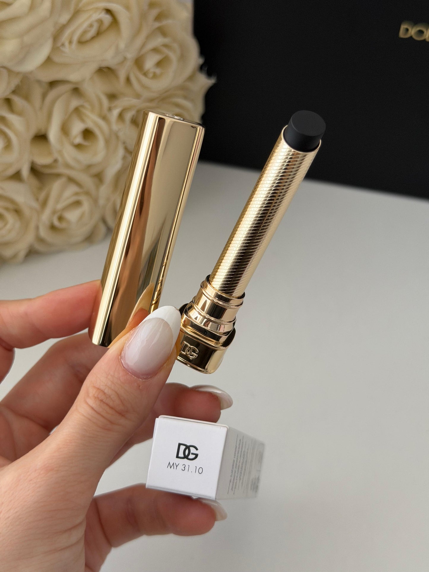 DOLCE&GABBANA My Sculpt Satin
Lasting Color & Hydration Lipstick Stylo - MY 31.10