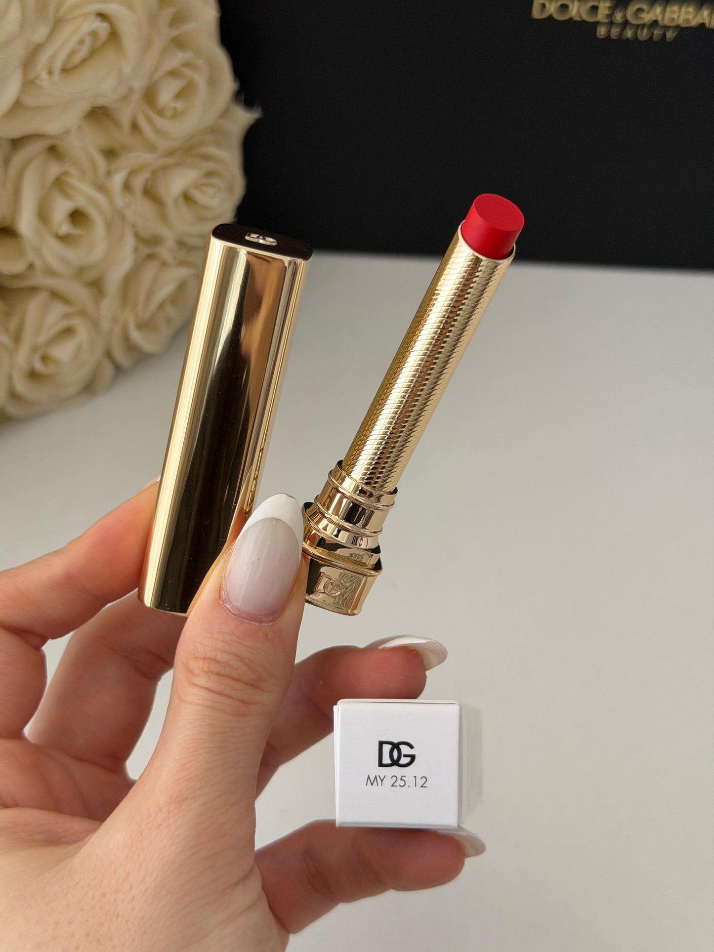 DOLCE&GABBANA My Sculpt Satin
Lasting Color & Hydration Lipstick Stylo - MY 25.12