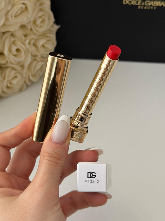 DOLCE&GABBANA My Sculpt Satin
Lasting Color & Hydration Lipstick Stylo - MY 25.12