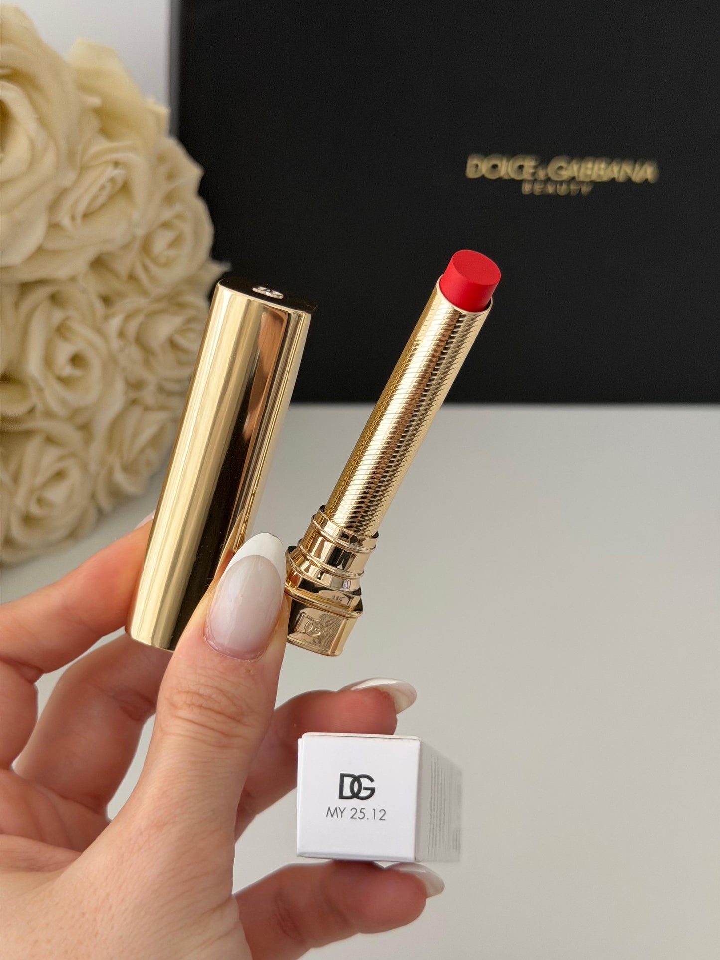 DOLCE&GABBANA My Sculpt Satin
Lasting Color & Hydration Lipstick Stylo - MY 25.12