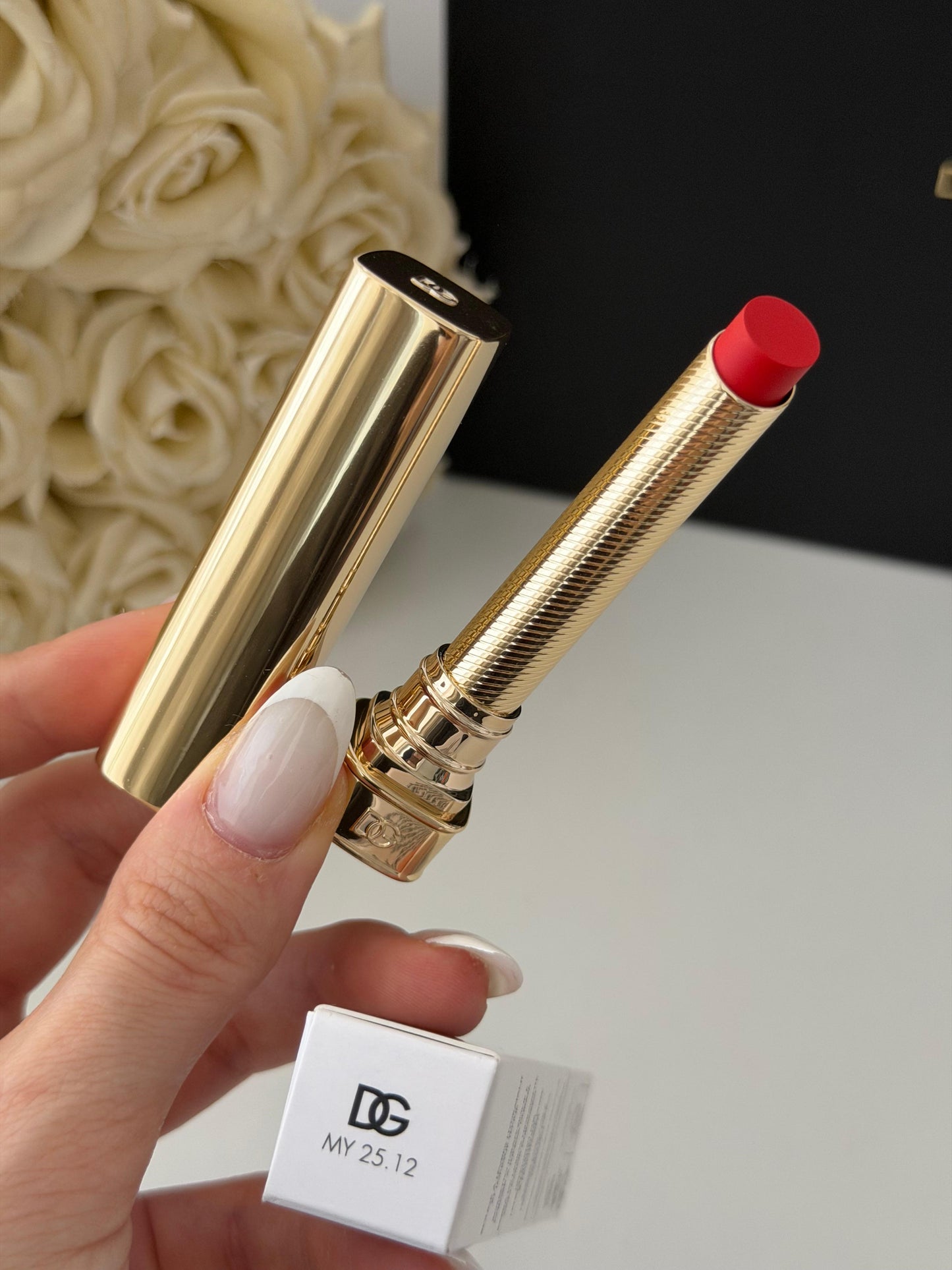 DOLCE&GABBANA My Sculpt Satin
Lasting Color & Hydration Lipstick Stylo - MY 25.12
