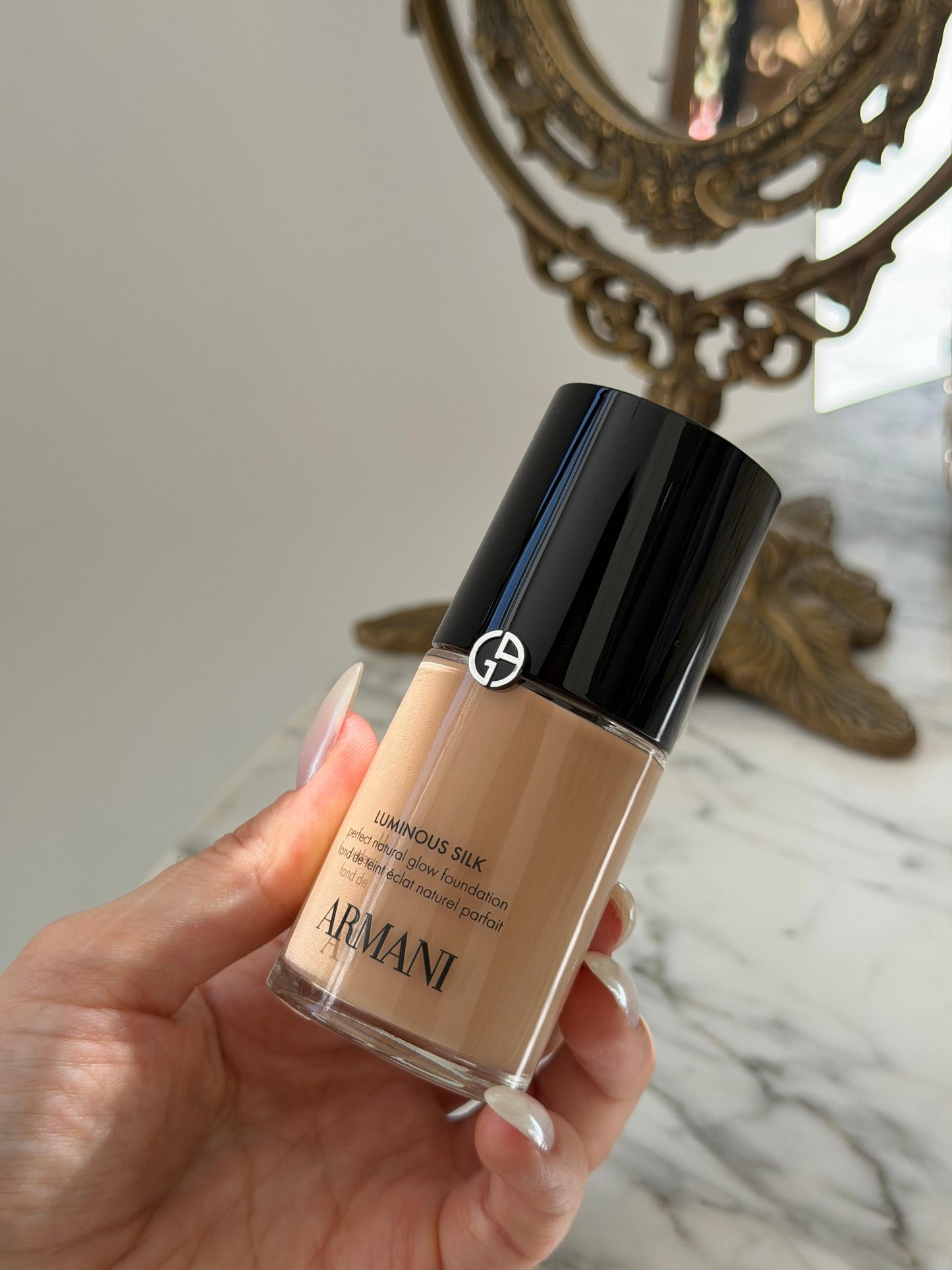ARMANI Luminous Silk Natural Glow Blurring Foundation
Medium Buildable Coverage, 24HR Wear