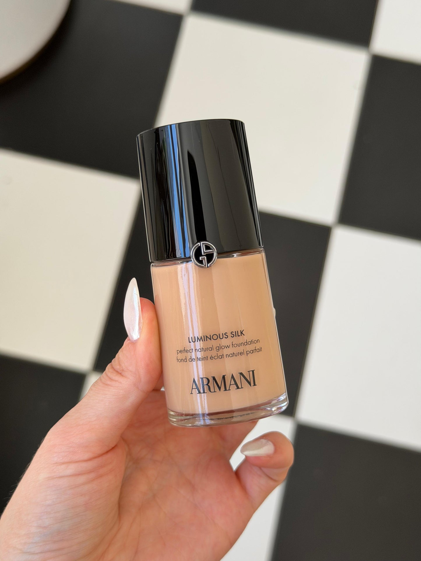 ARMANI Luminous Silk Natural Glow Blurring Foundation
Medium Buildable Coverage, 24HR Wear