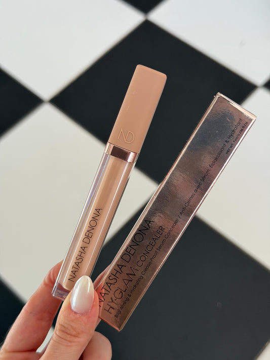 NATASHA DENONA Hy-Glam
Brightening & Hydrating Crease-Proof Serum Concealer