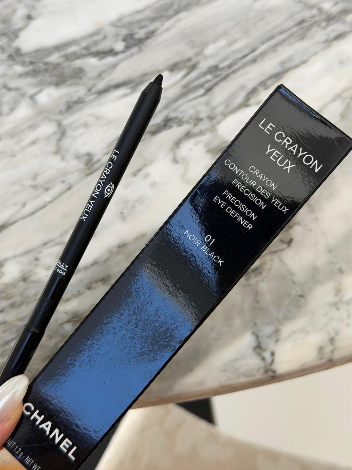 CHANEL Precision Eye Definer - Le Crayon Yeux (01)