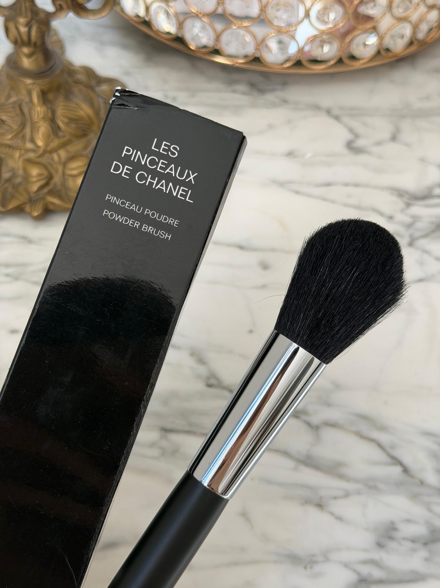 CHANEL Les Pinceaux De Chanel
Powder Brush