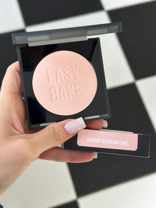 HUDA BEAUTY Easy Bake and Snatch Pressed Brightening and Setting Powder - Cherry Blossom Cake