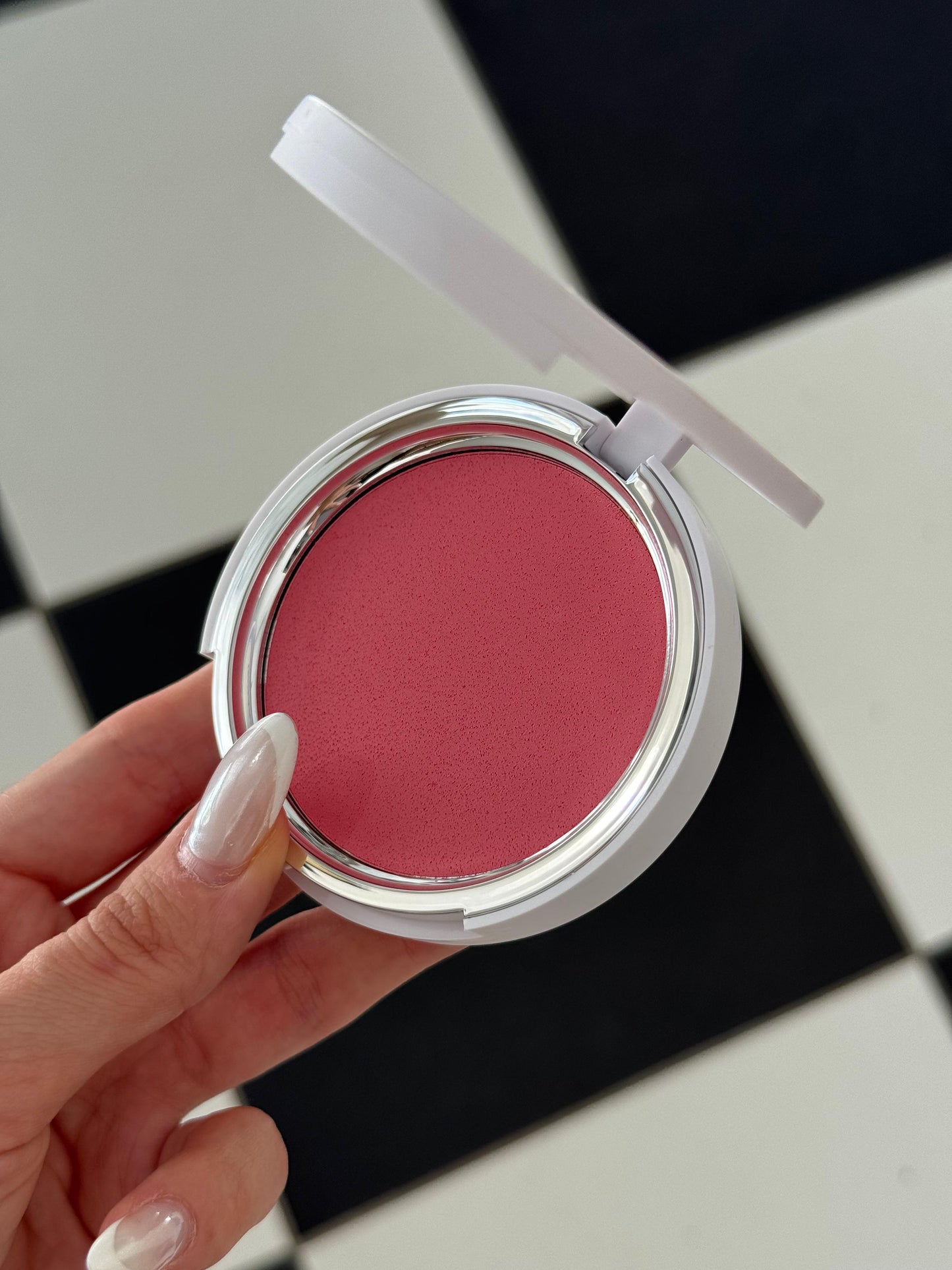 MAKEUP BY MARIO Soft Pop Plumping Blush Veil - Pinch Me Pink