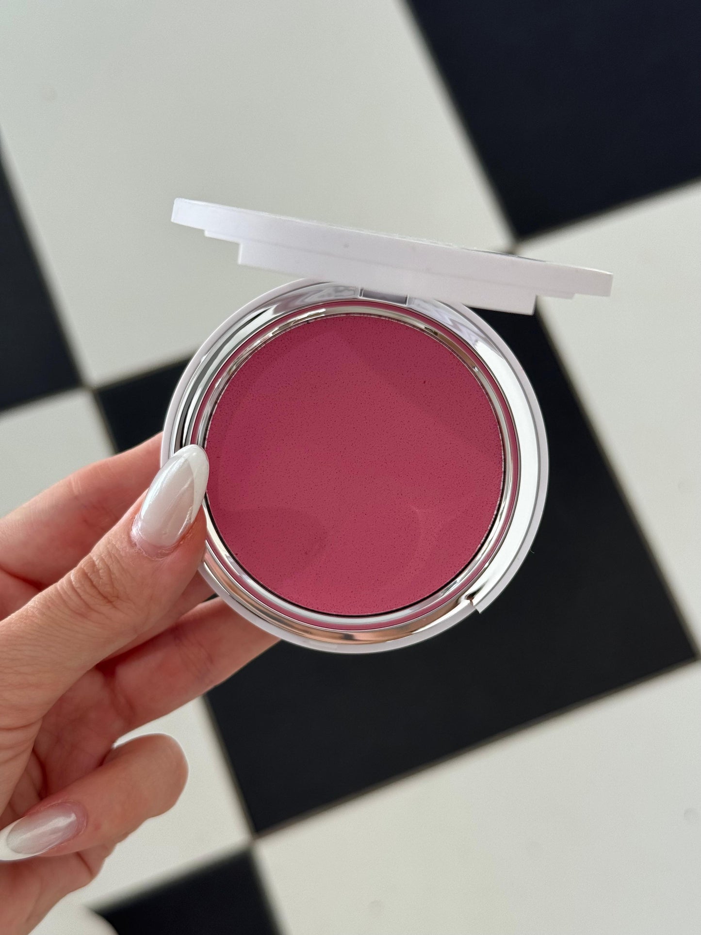 MAKEUP BY MARIO Soft Pop Plumping Blush Veil - Perfect Pink