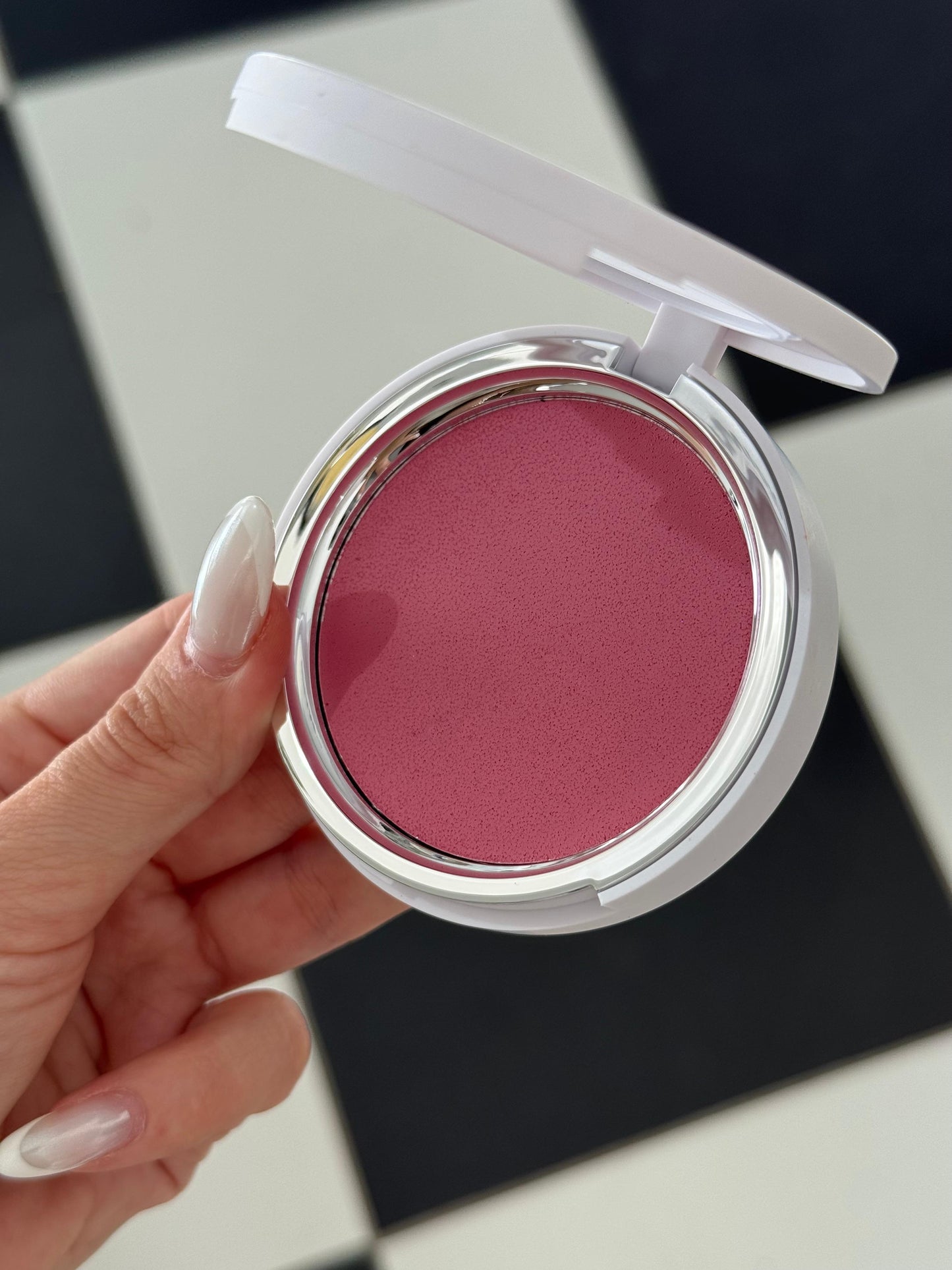 MAKEUP BY MARIO Soft Pop Plumping Blush Veil - Perfect Pink