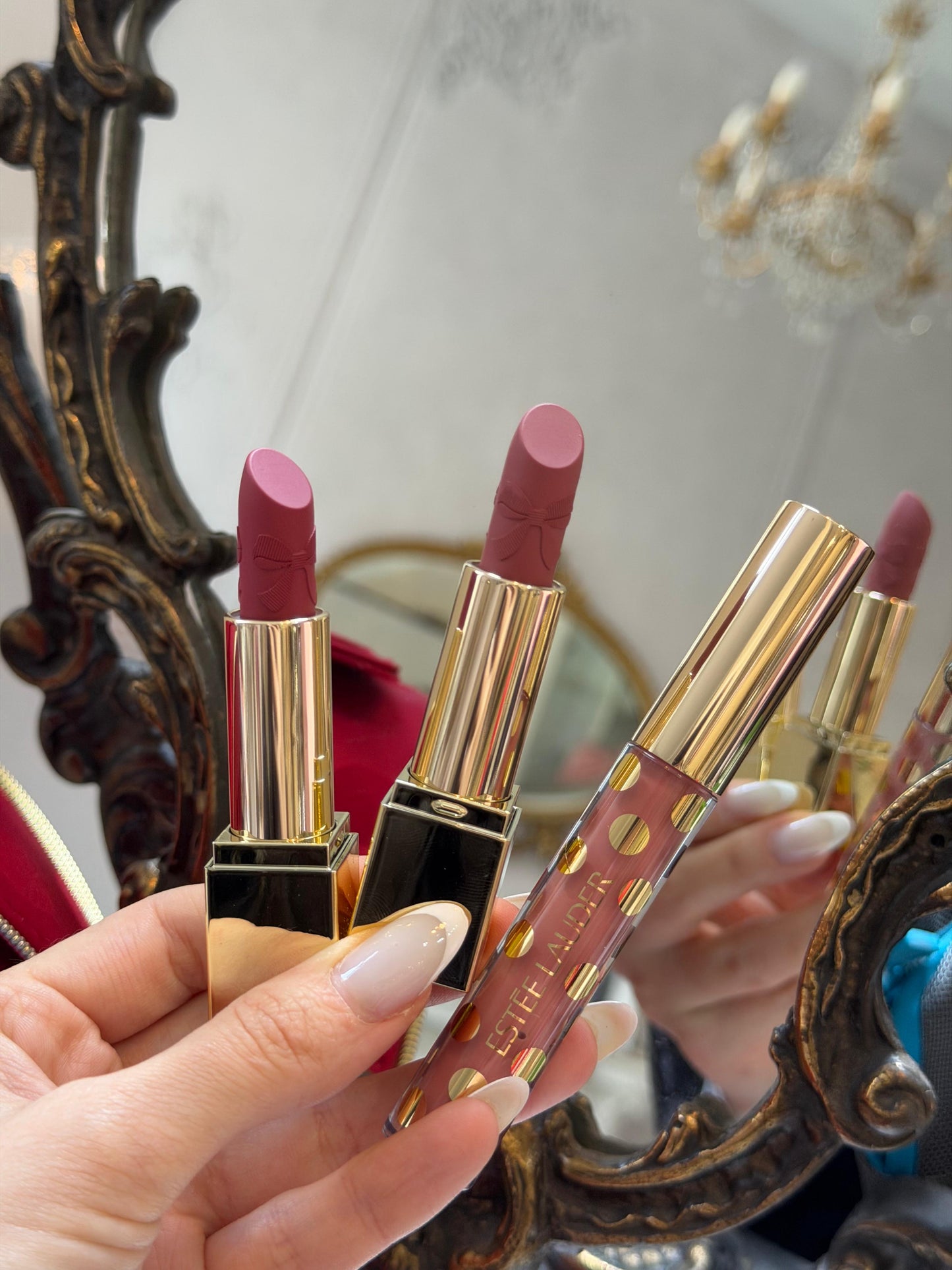 ESTEE LAUDER Complete Gift Set (11 Beauty Favorites Including 5 Full Sizes + More)