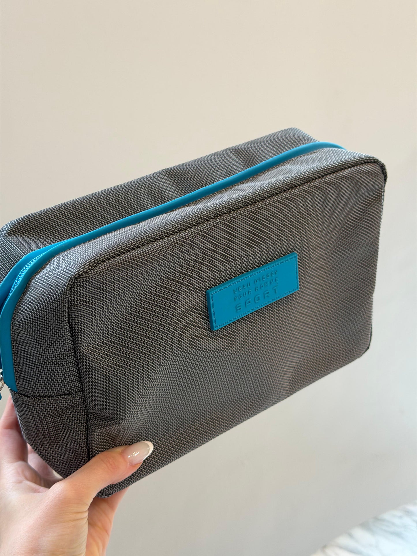 ISSEY MIYAKE Pour Homme Sport - Beauty Travel Pouch Gift