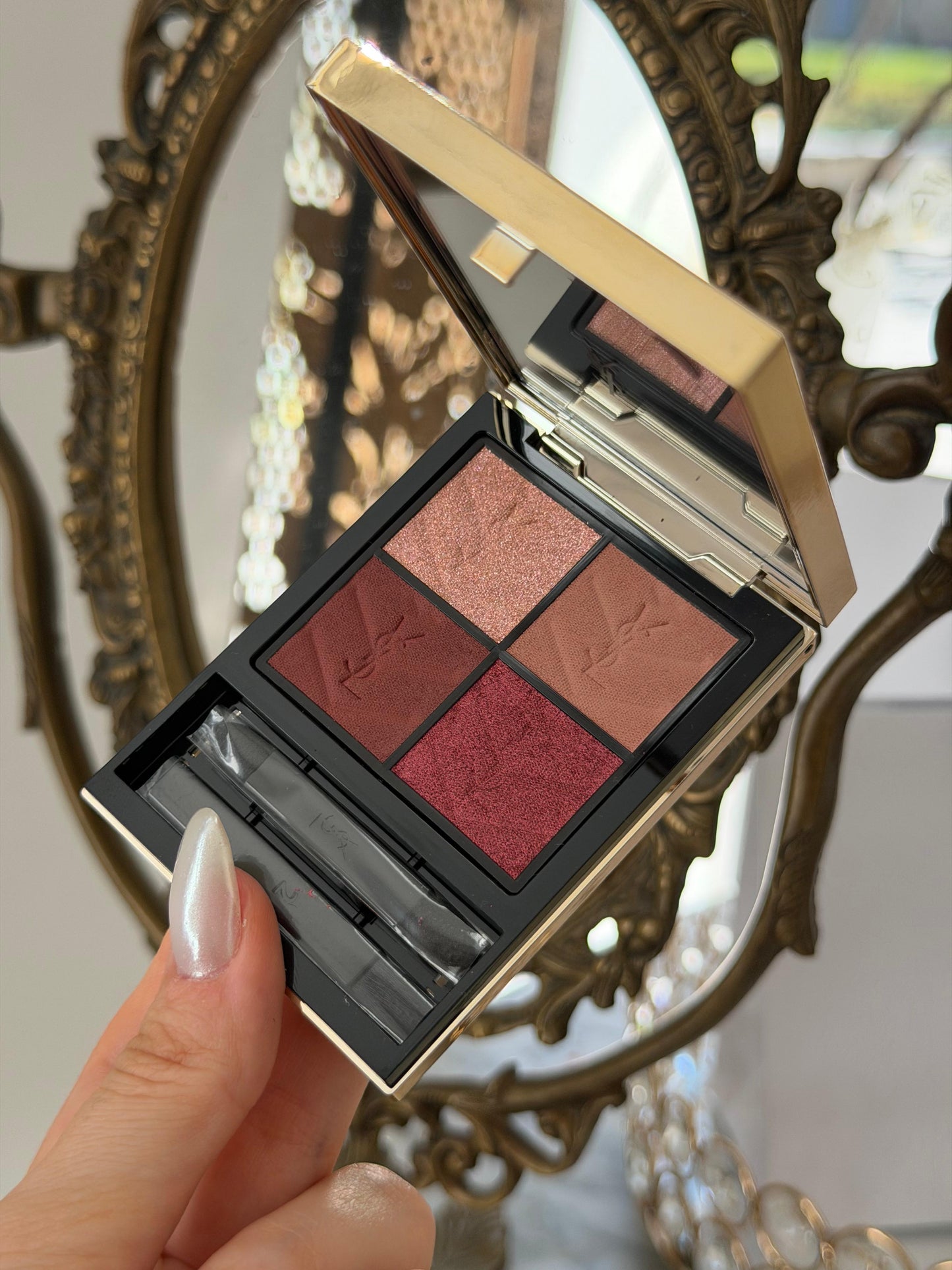 YSL Couture Mini Clutch Luxury Eyeshadow Palette (820)