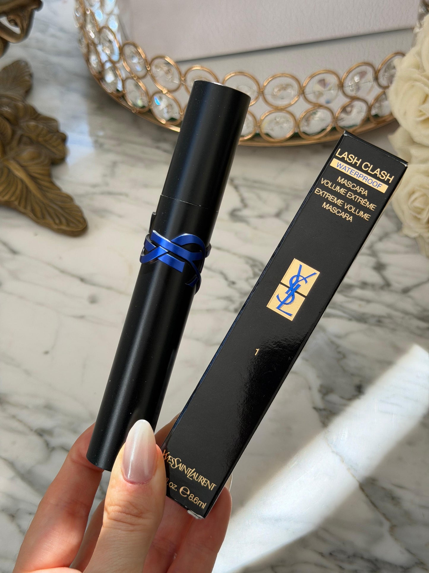 YSL
Lash Clash Extreme Volume Waterproof Mascara - Black