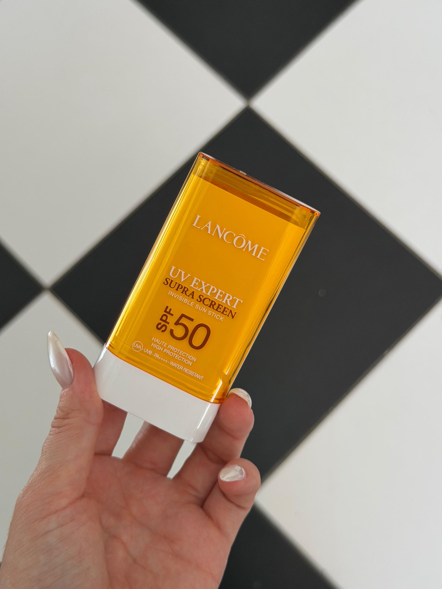 LANCOME UV Expert Supra Screen Invisible Sun Stick
High Protection SPF50