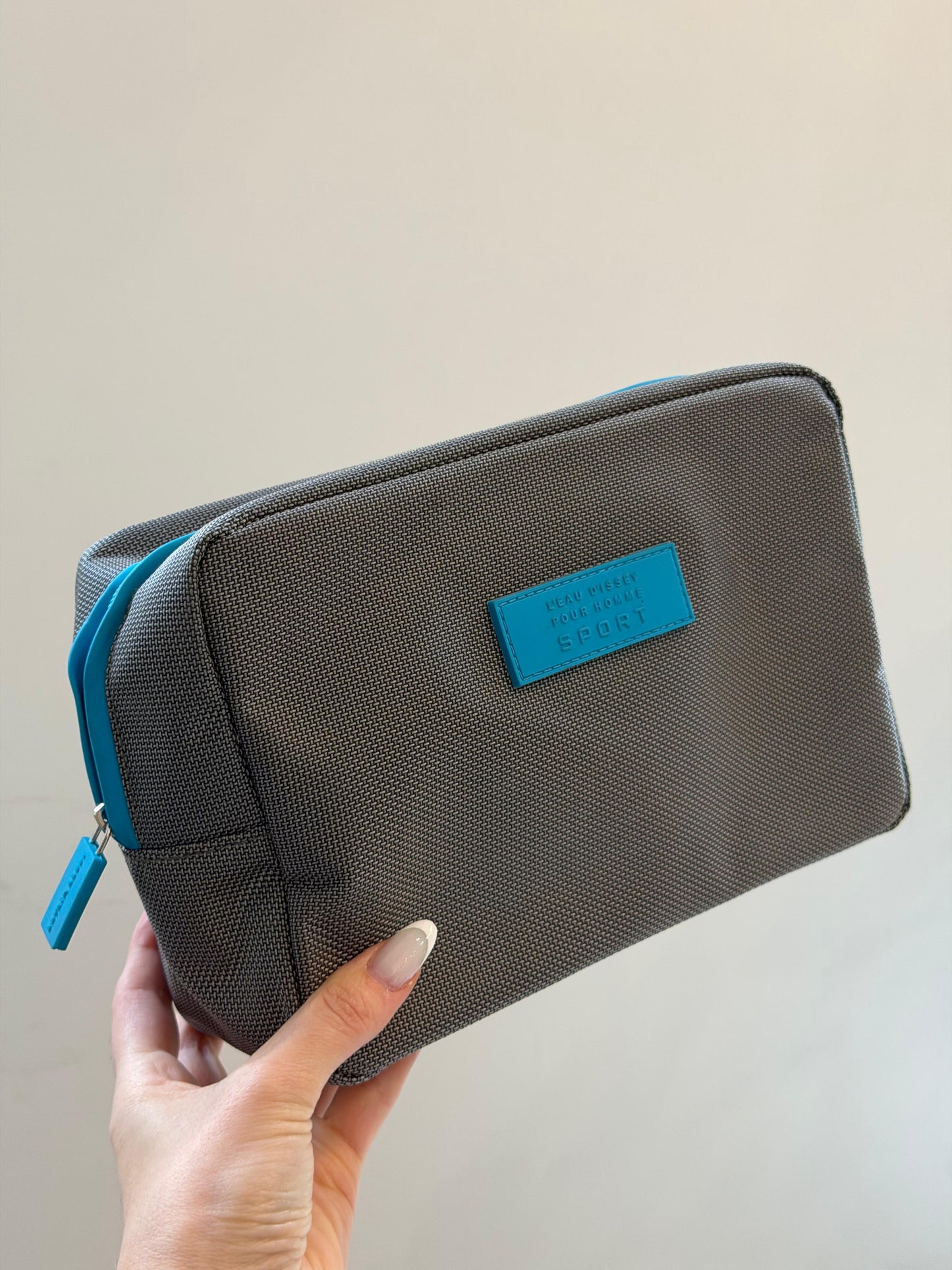 ISSEY MIYAKE Pour Homme Sport - Beauty Travel Pouch Gift