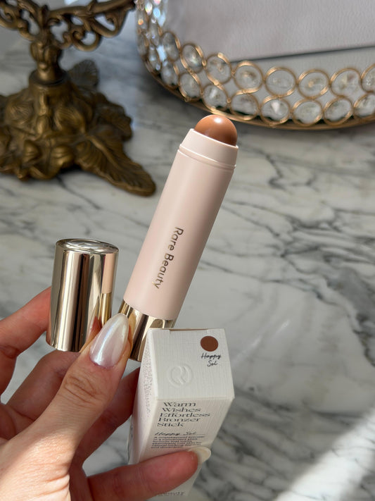 RARE BEAUTY Warm Wishes Effortless Bronzer Stick - Happy Sol