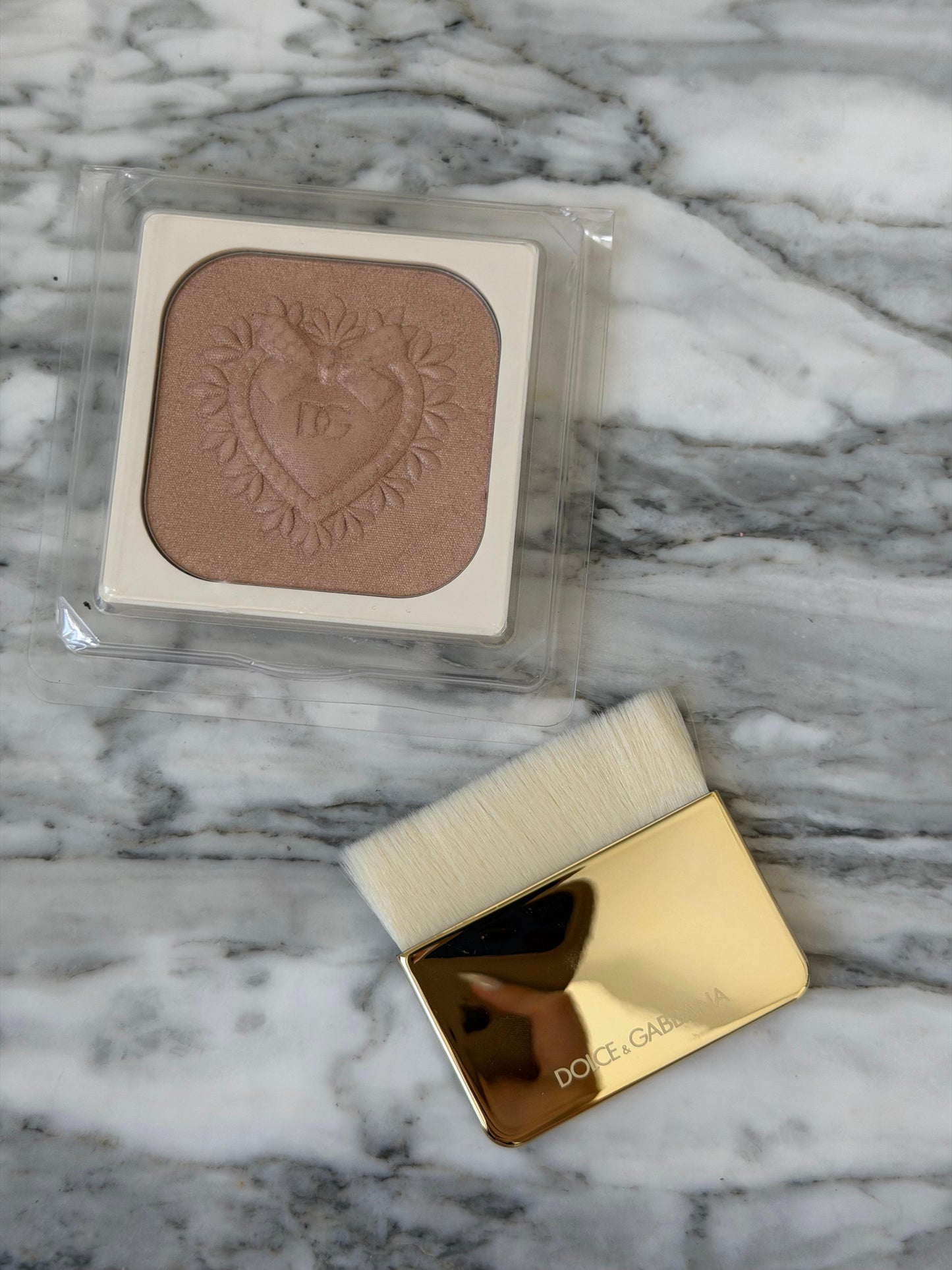 DOLCE&GABBANA Everlift Luminizer Light Oil Infused Soft-Halo Powder