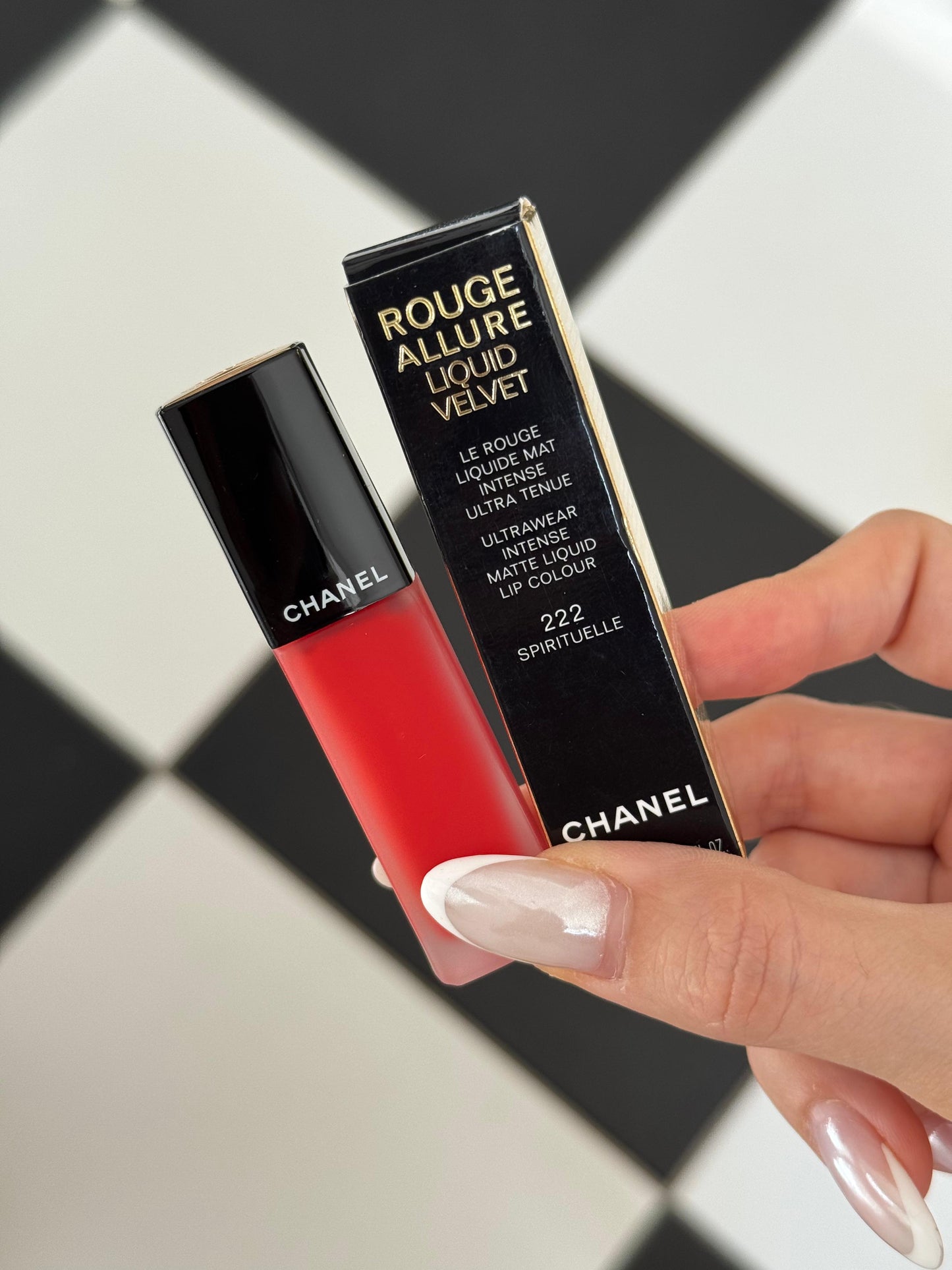 CHANEL Rouge Allure Liquid Velvet (222) - Ultrawear Intense Matte Liquid Lipstick