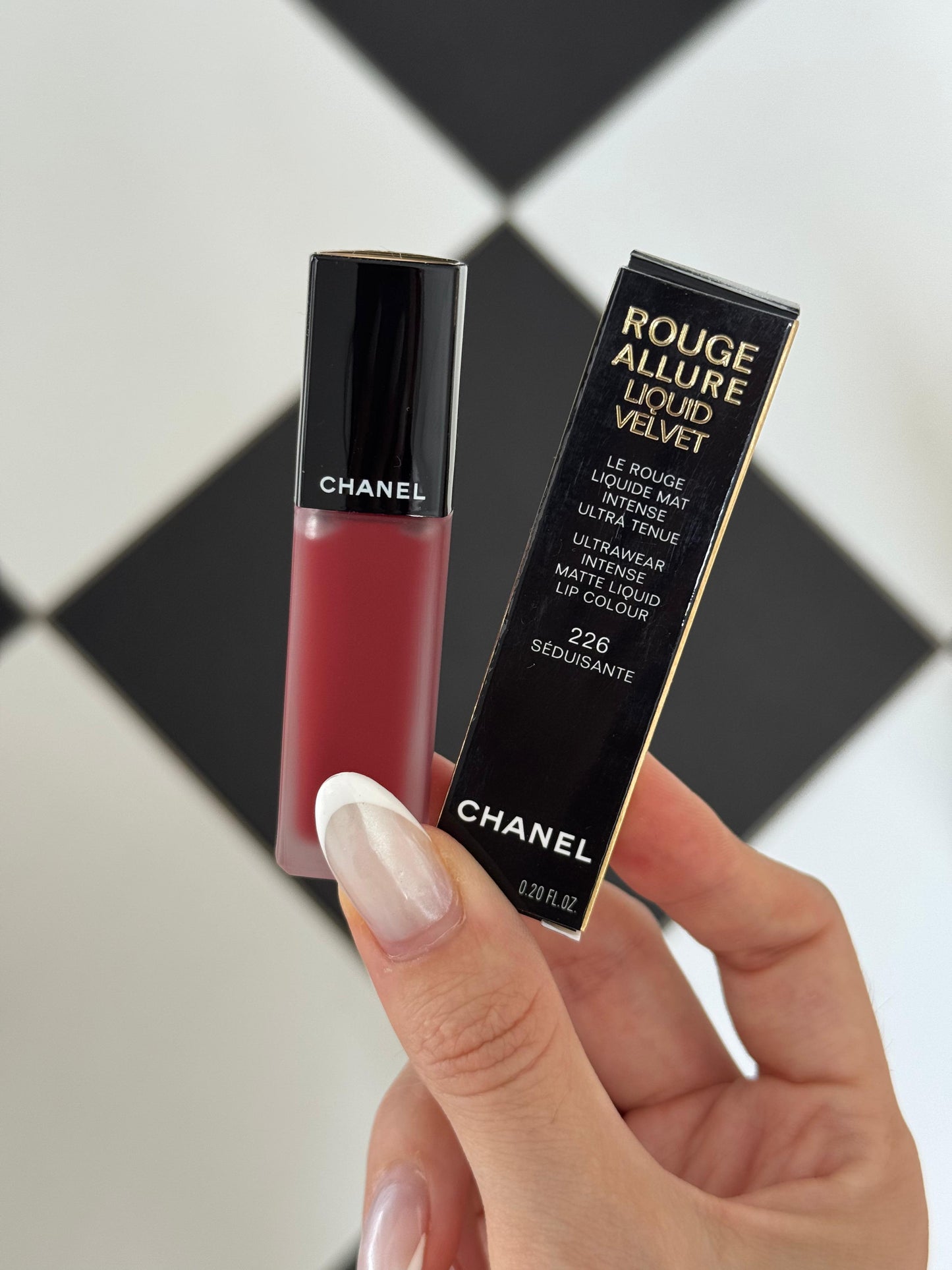 CHANEL Rouge Allure Liquid Velvet (226) - Ultrawear Intense Matte Liquid Lipstick