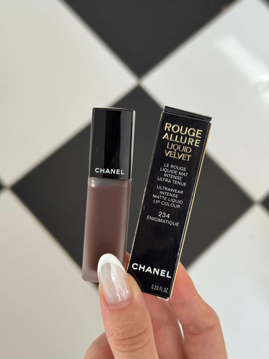 CHANEL Rouge Allure Liquid Velvet (234) - Ultrawear Intense Matte Liquid Lipstick