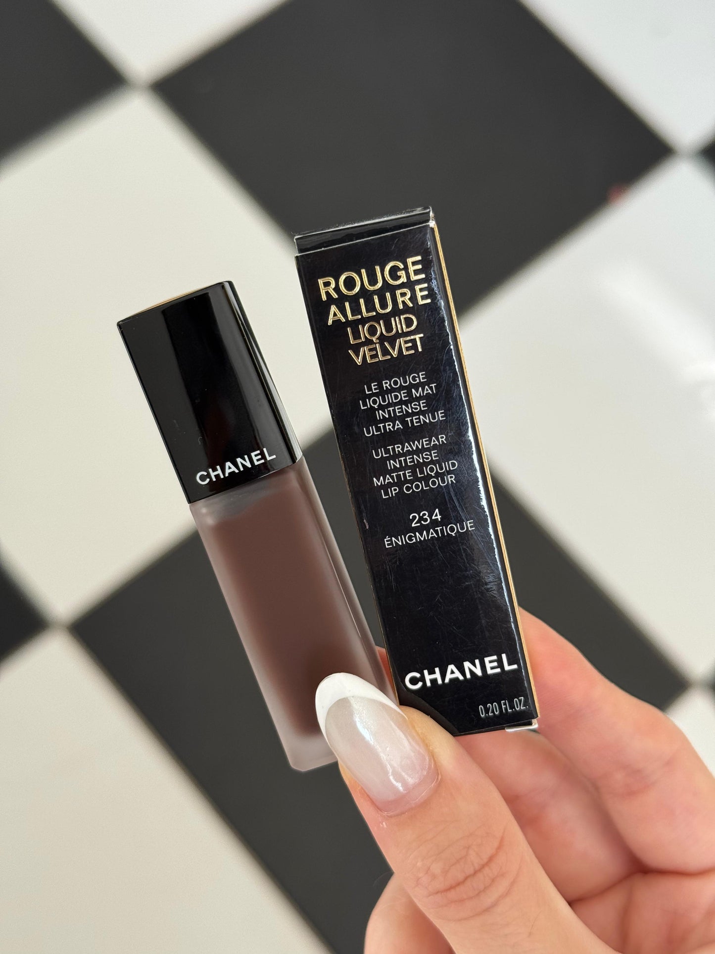 CHANEL Rouge Allure Liquid Velvet (234) - Ultrawear Intense Matte Liquid Lipstick