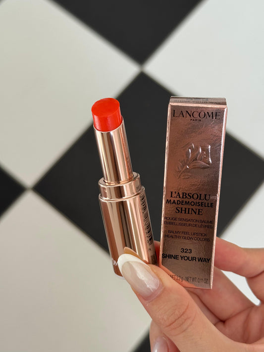 LANCÔME 
L'Absolu Mademoiselle Shine (323)
Balmy Healthy Glow Lipstick