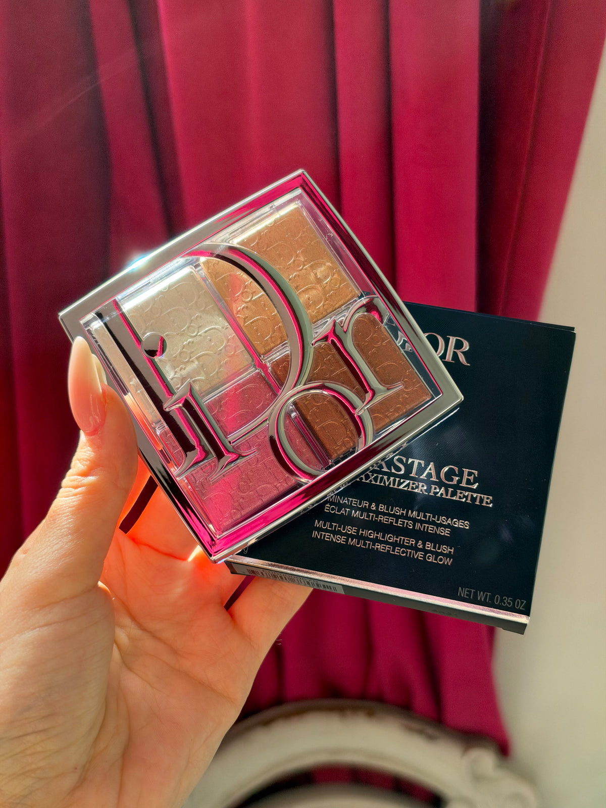 DIOR Backstage Glow Face Palette
Multi-Use Illuminating Makeup Palette - Highlight and Blush (001)