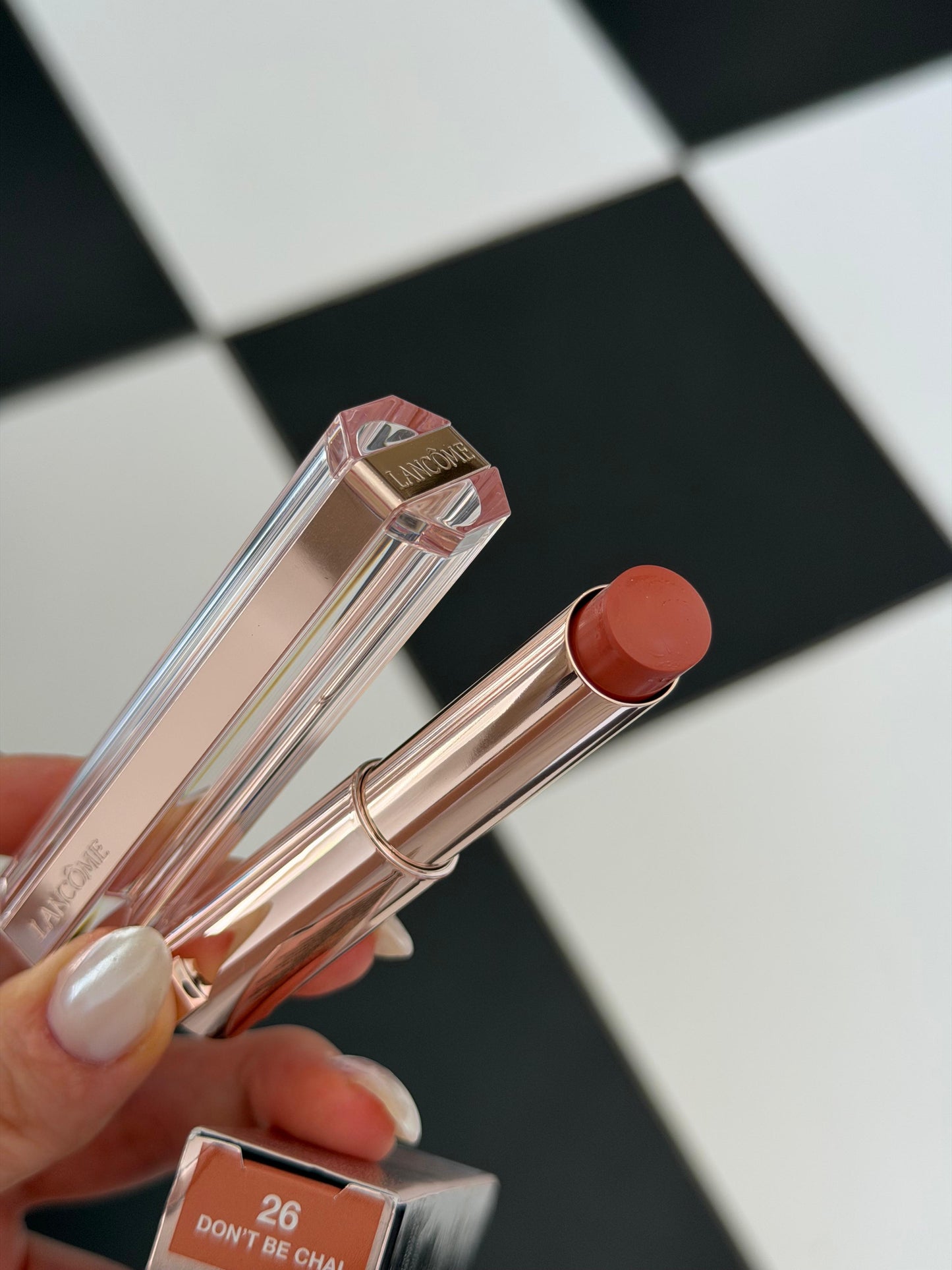 LANCÔME Lip Idôle Squalane-12 Butterglow™ Hydrating Lip Balm (26)