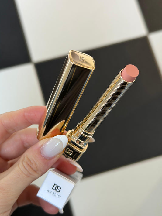 DOLCE&GABBANA My Sculpt Satin
Lasting Color & Hydration Lipstick Stylo - MY 30.07