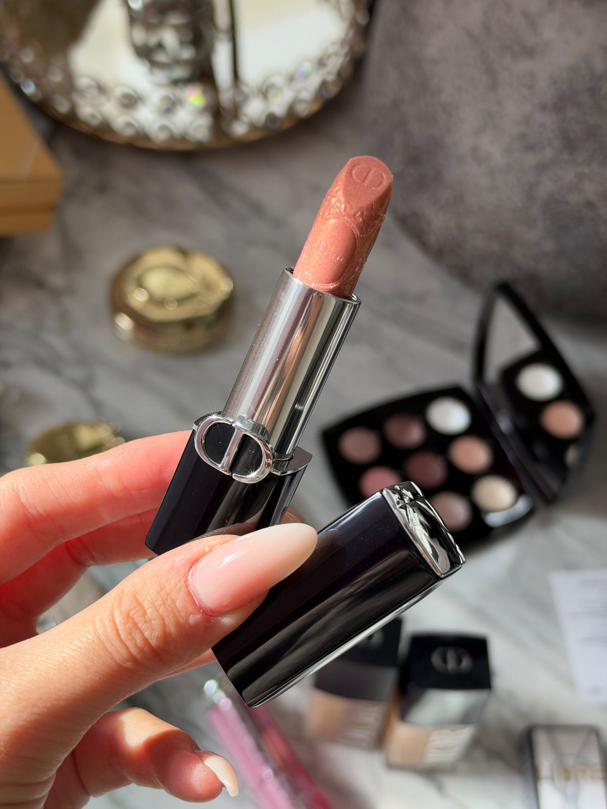 DIOR Rouge Dior - Limited Edition (232)
Lipstick - Velvet, Satin and Glitter Finishes - Longwearing - 24-hour comfort