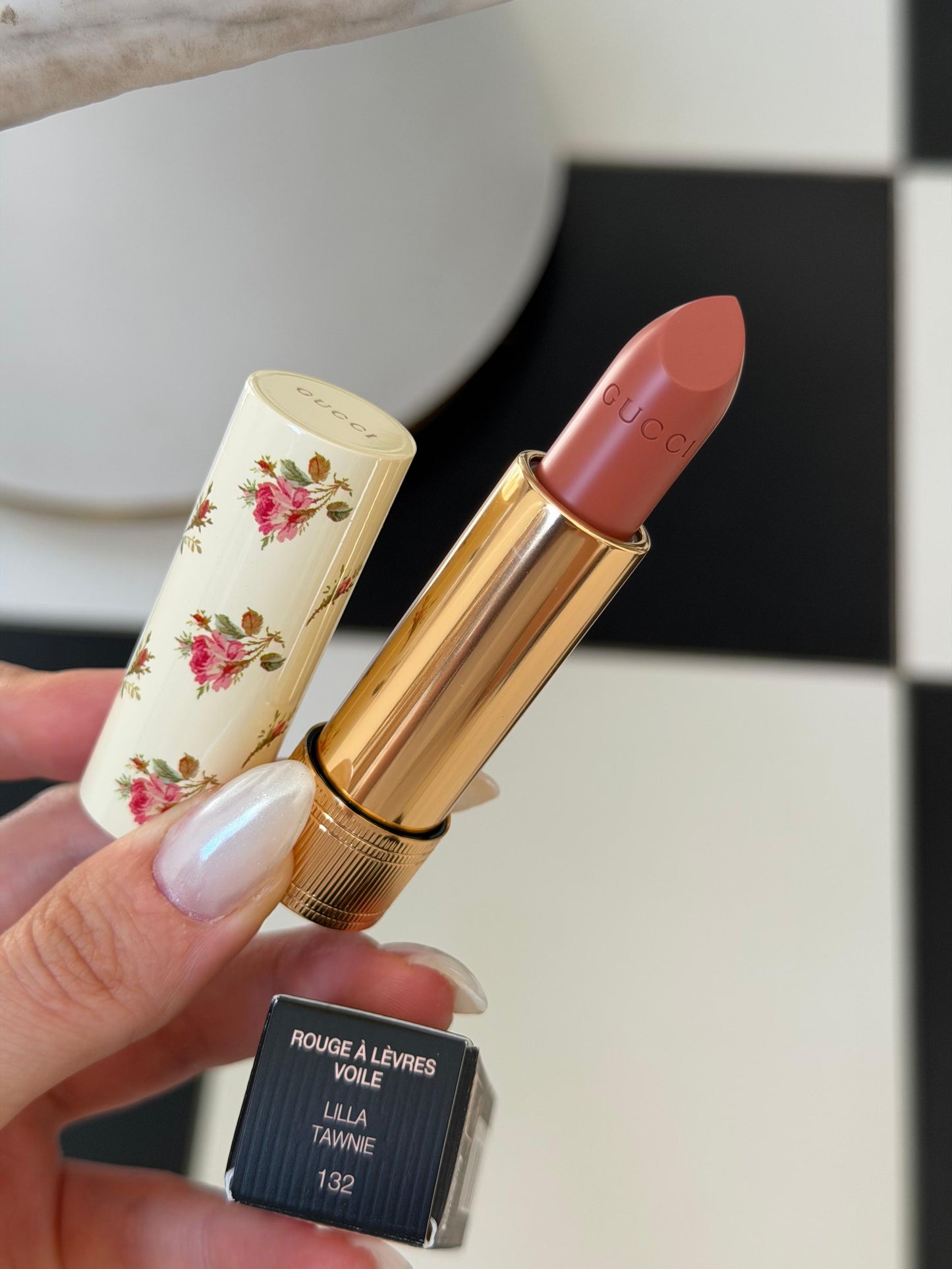 GUCCI Rouge À Lèvres Voile Lipstick (132)