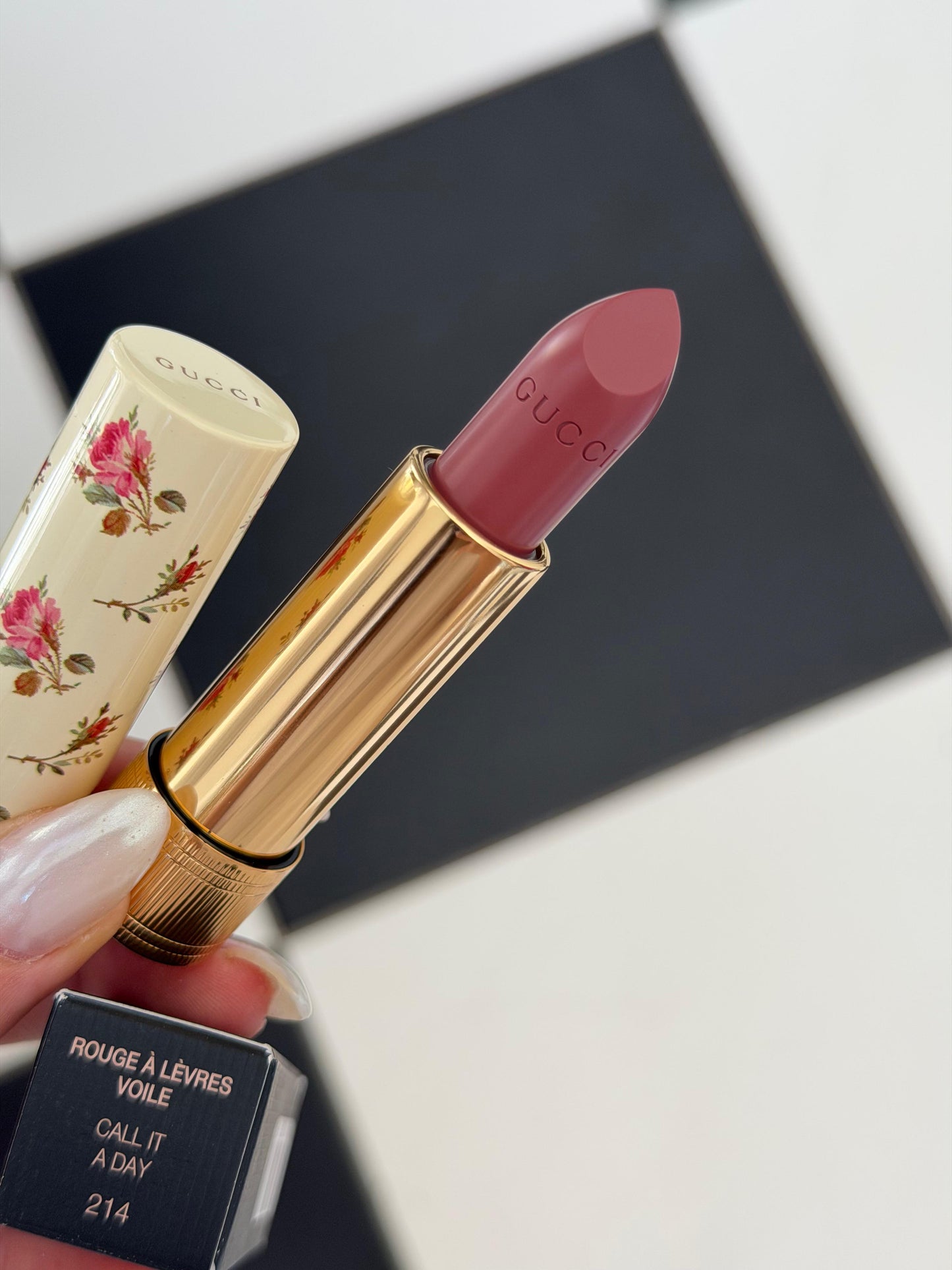 GUCCI Rouge À Lèvres Voile Lipstick (214)