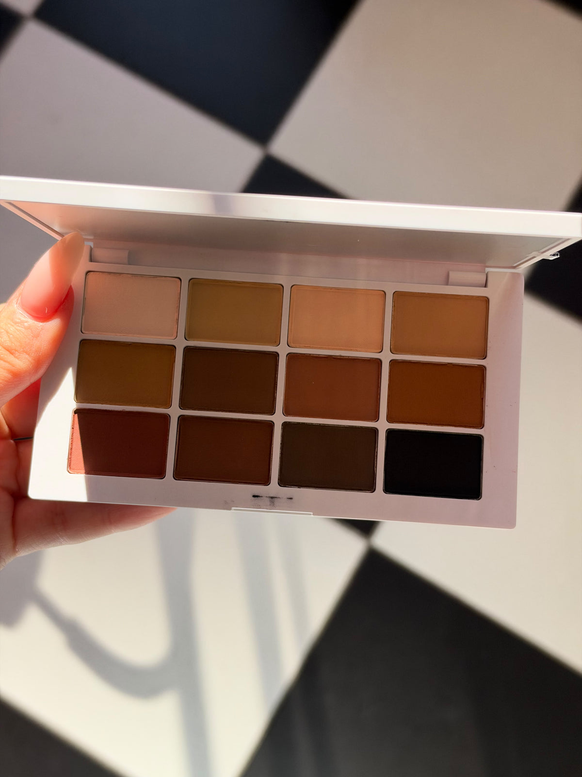MAKEUP BY MARIO Master Mattes Eyeshadow Palette