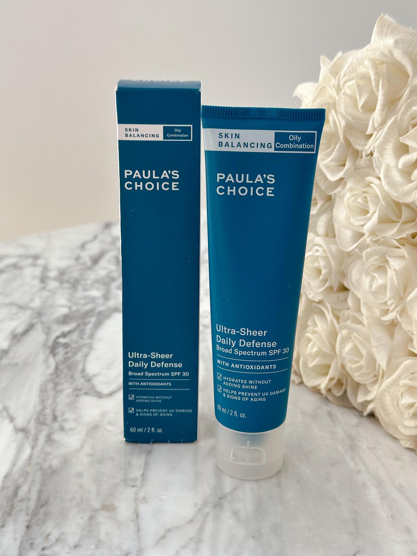 PAULA’S CHOICE Skin Balancing
Ultra-Sheer Daily Defense Broad Spectrum SPF30