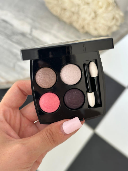 CHANEL Les 4 Ombres
Multi-Effect Quadra Eyeshadow (228)