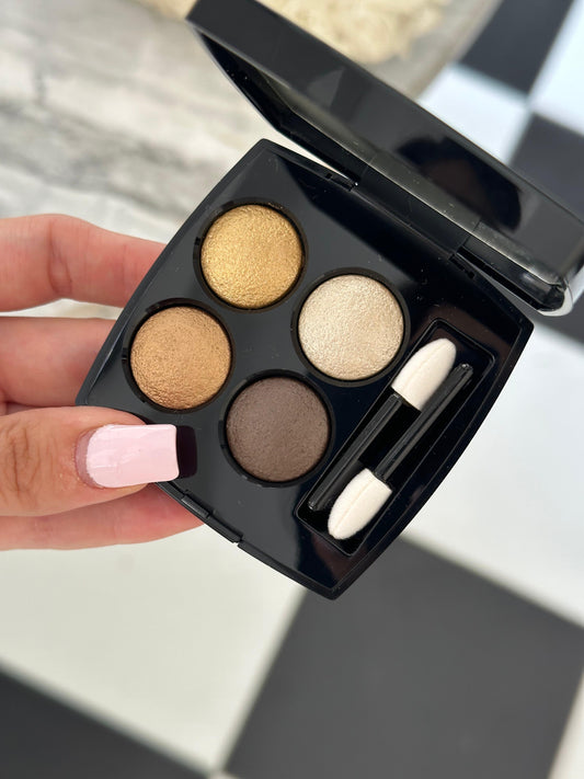 CHANEL Les 4 Ombres
Multi-Effect Quadra Eyeshadow (274)