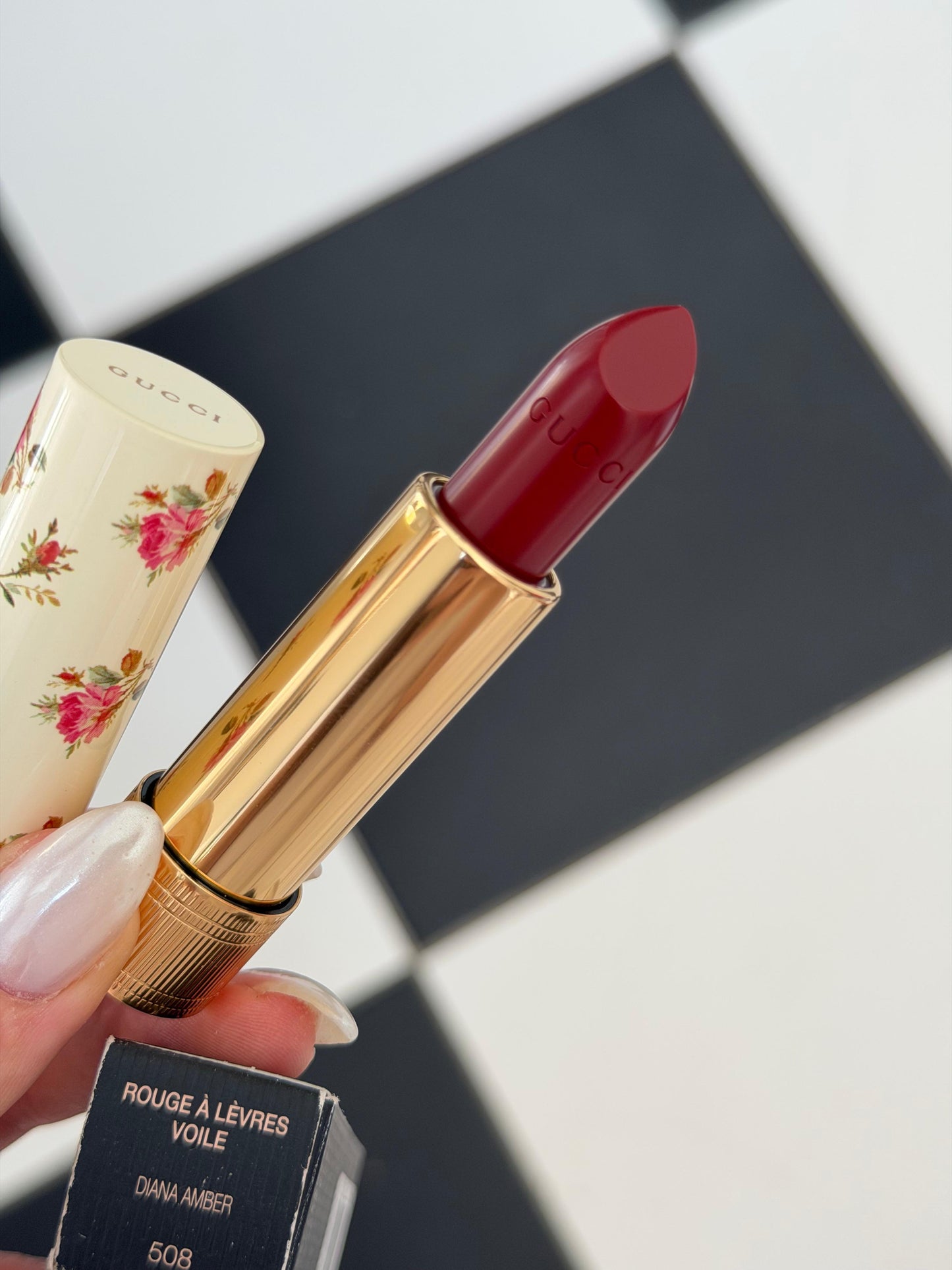 GUCCI Rouge À Lèvres Voile Lipstick (508)