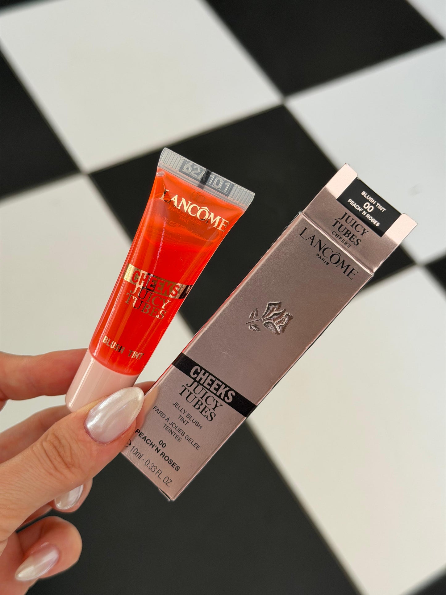 LANCOME Cheeks Juicy Tubes
Jelly Blush Tint (00)