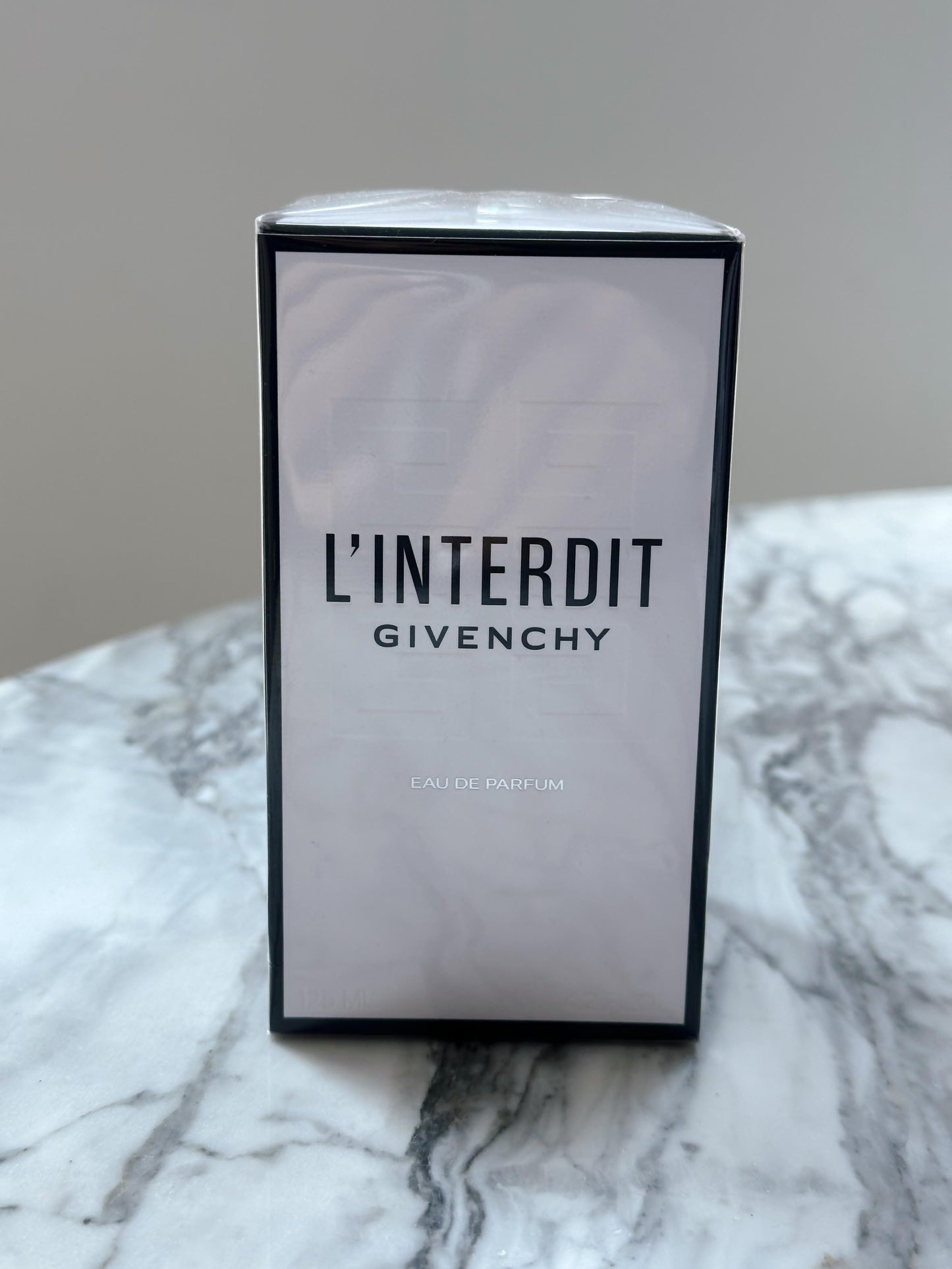 GIVENCHY L'Interdit
Eau de Parfum
Floral, Woody