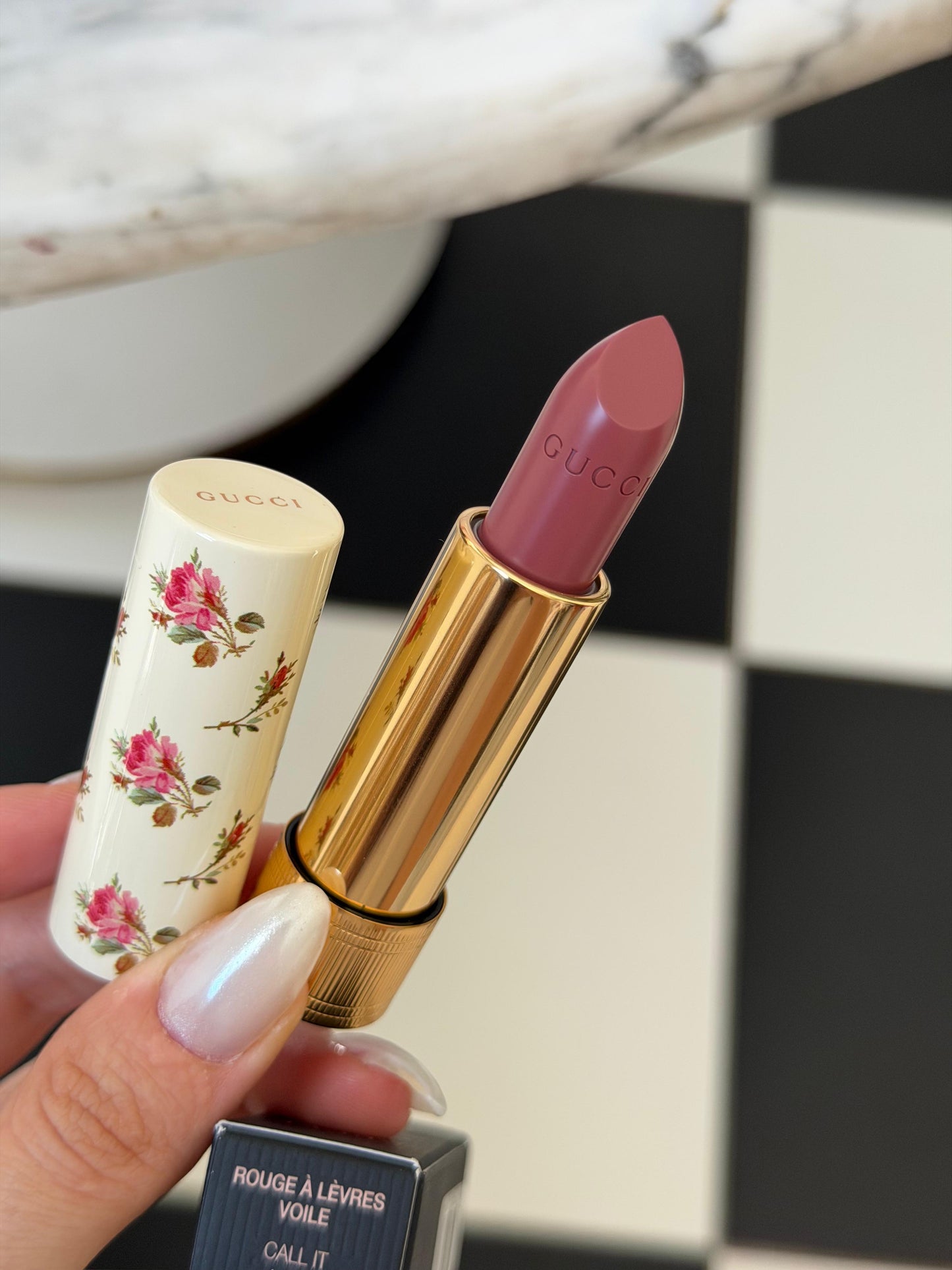 GUCCI Rouge À Lèvres Voile Lipstick (227)
