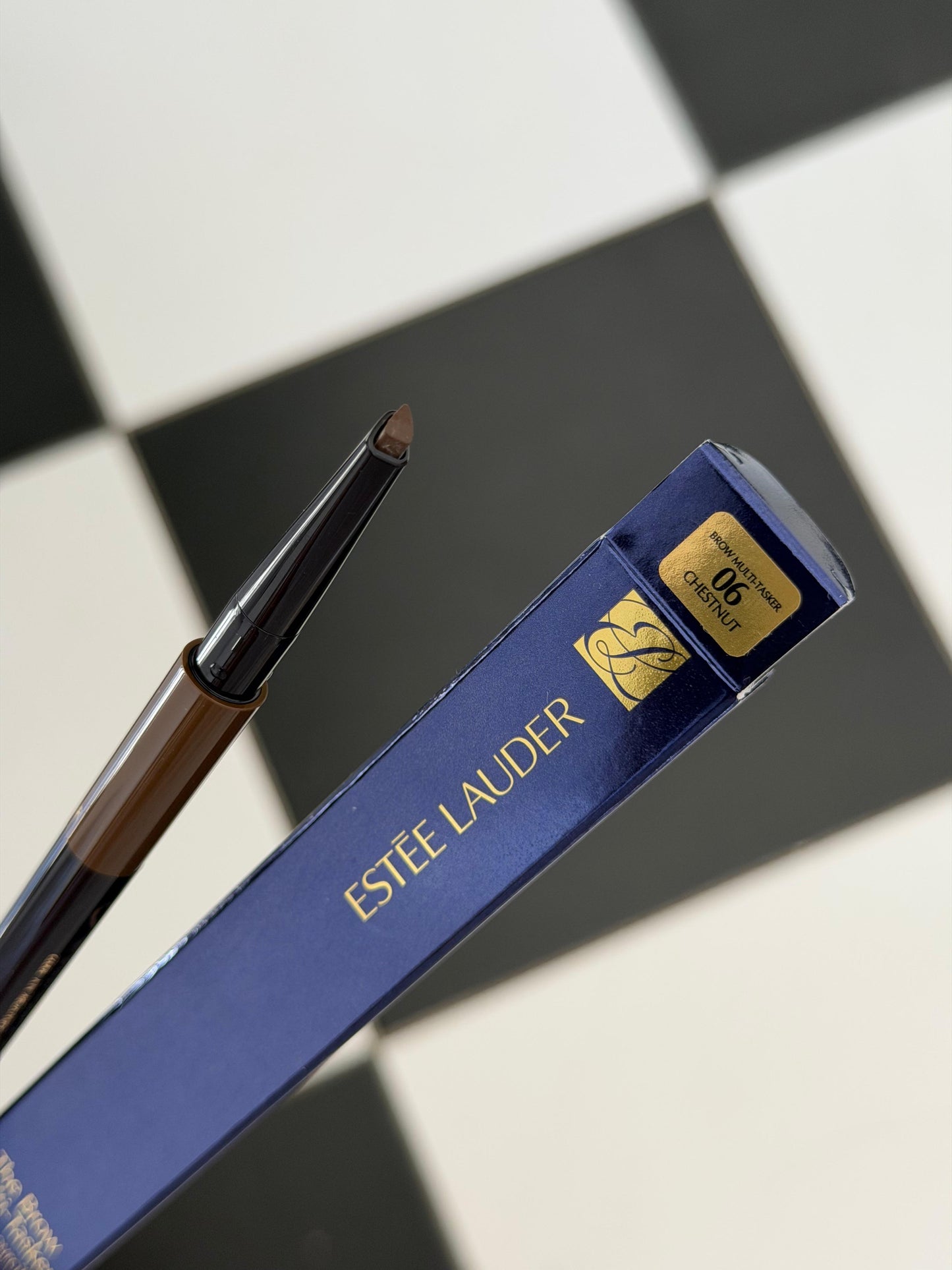 ESTÉE LAUDER The Brow Multi-Tasker 3in1 (06)
