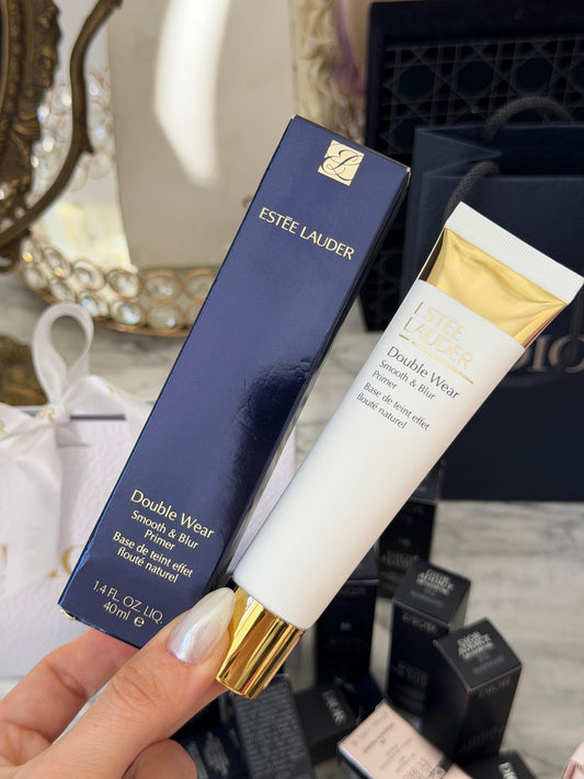 ESTÉE LAUDER Double Wear
Smooth & Blur Primer